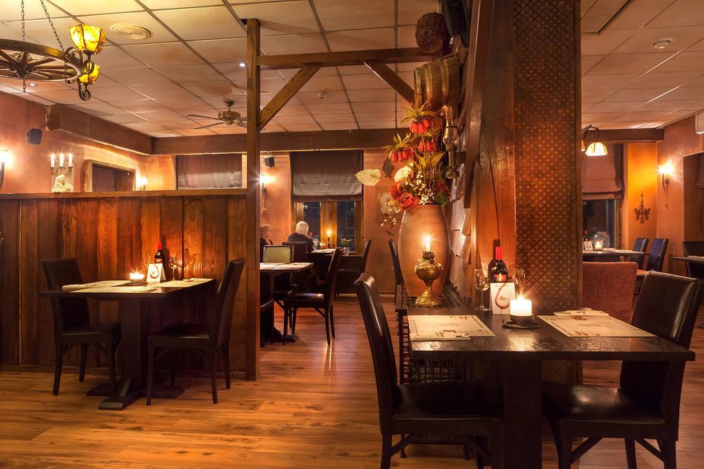 Hotel Hartlief Buinen Ngoại thất bức ảnh